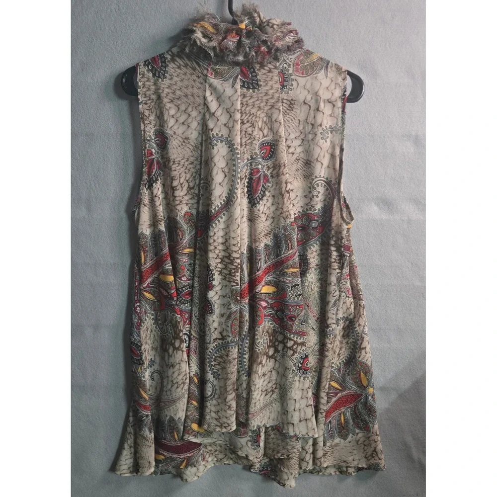 Womens Unique Paisley Print Sleeveless Blouse Ruffle Fringe Collar Tan Red Large